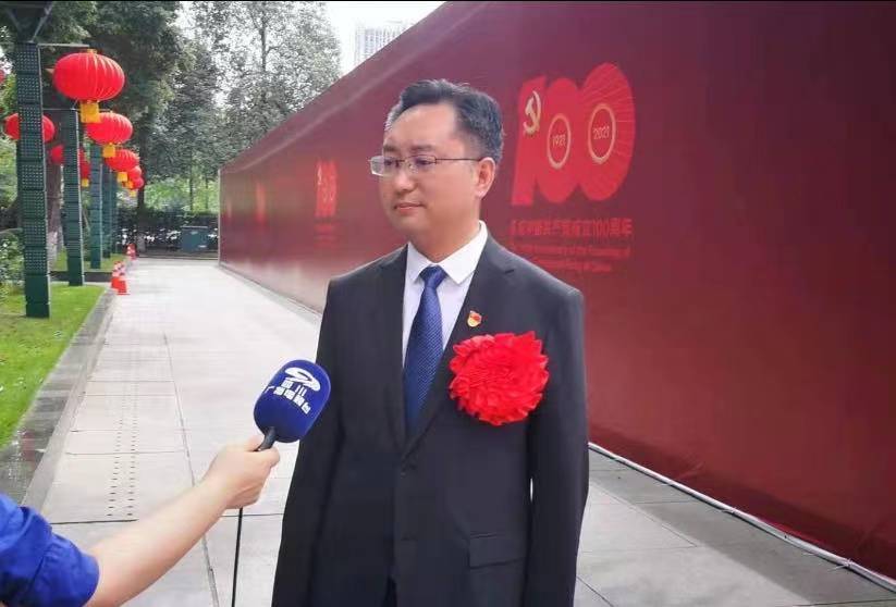 对话榜样力量丨何淼:荣誉是我前进的力量 - 阆中